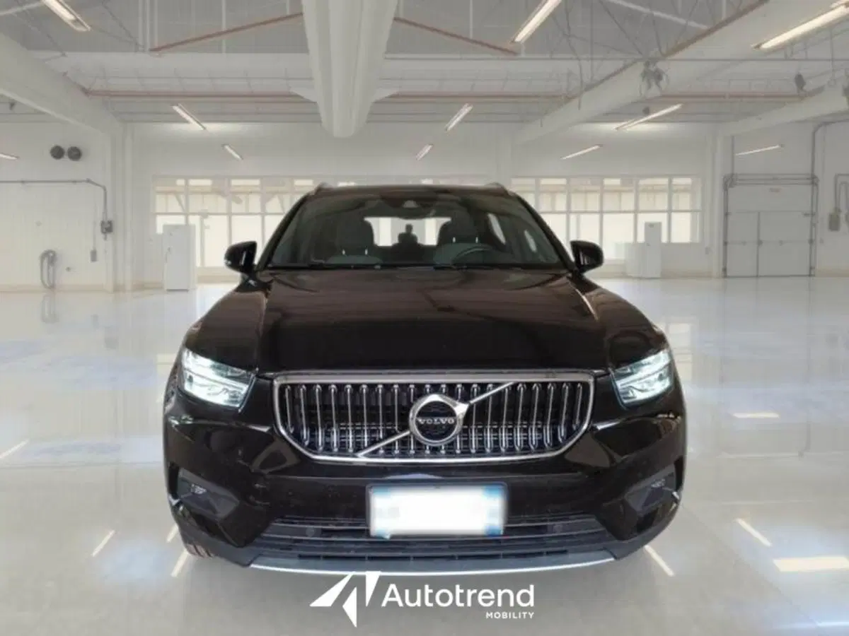 Volvo XC40 usata a Bari (3)