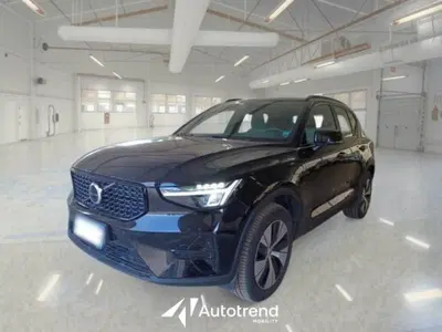 Volvo XC40 T4 Recharge Plug-in Hybrid automatico Plus Dark N1 del 2023 usata a Bari
