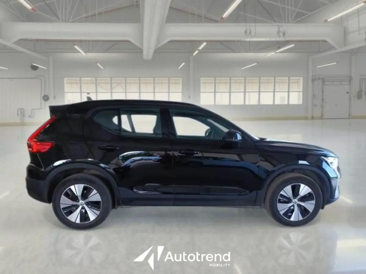 Volvo XC40 usata a Bari (12)