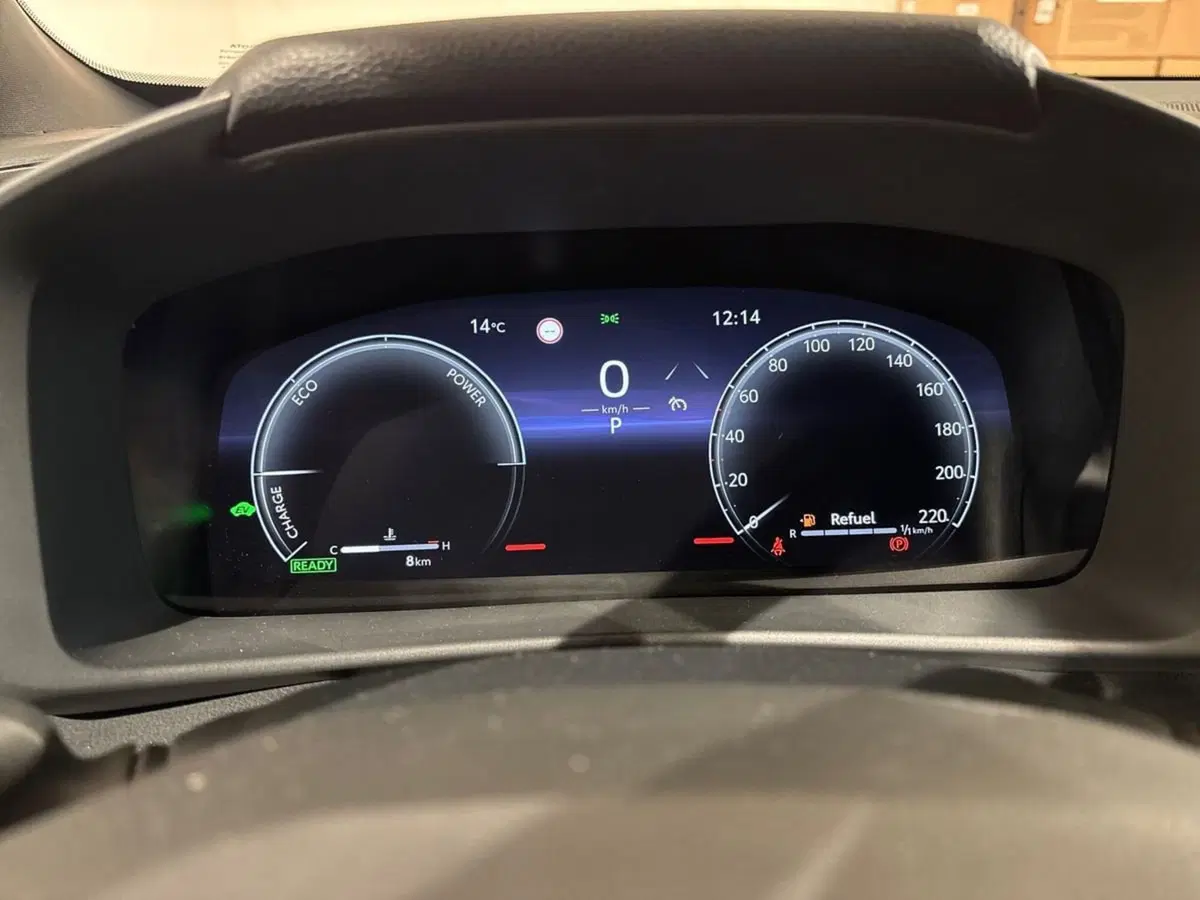 Toyota Toyota C-HR nuova a Lecco (9)