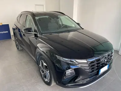 Hyundai Tucson 1.6 hev Exellence 2wd 239cv auto del 2022 usata a Castellammare di Stabia