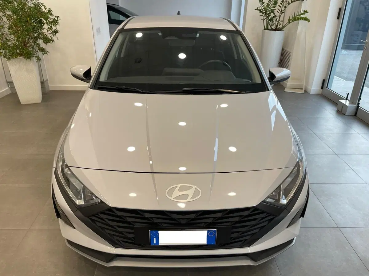 Hyundai i20 usata a Napoli (4)