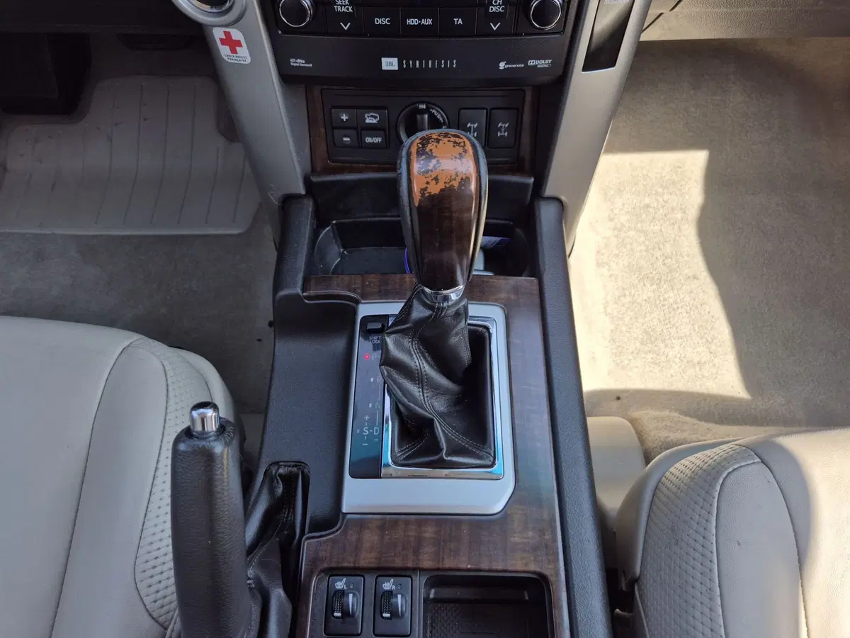 Toyota Land Cruiser usata  (10)