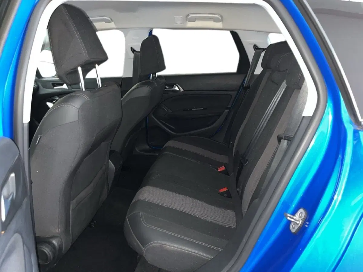 Peugeot 308 SW usata a Torino (9)
