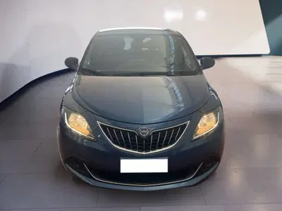 Lancia Ypsilon 1.0 FireFly 5 porte S&S Hybrid Silver Plus del 2023 usata a Torino