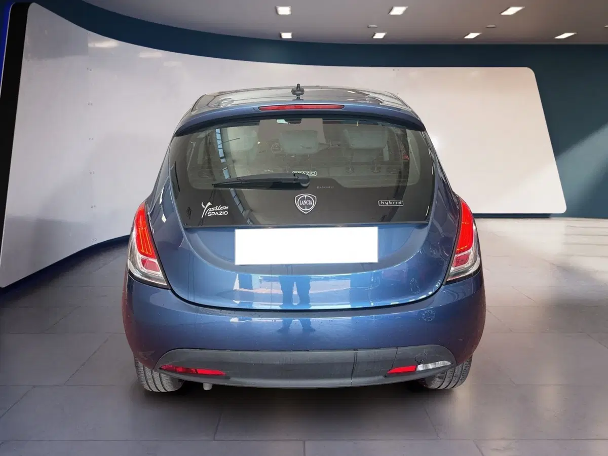 Lancia Ypsilon usata a Torino (5)