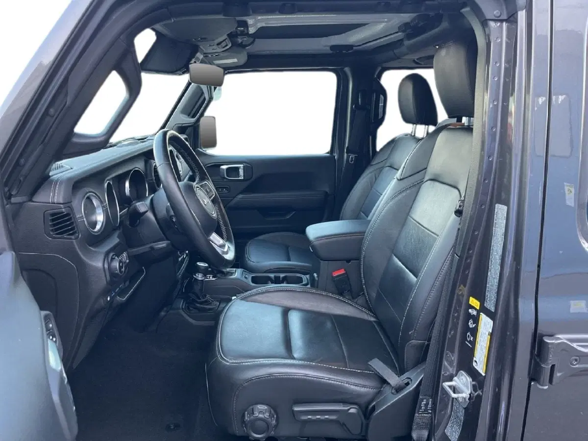 Jeep Wrangler Unlimited usata a Torino (9)