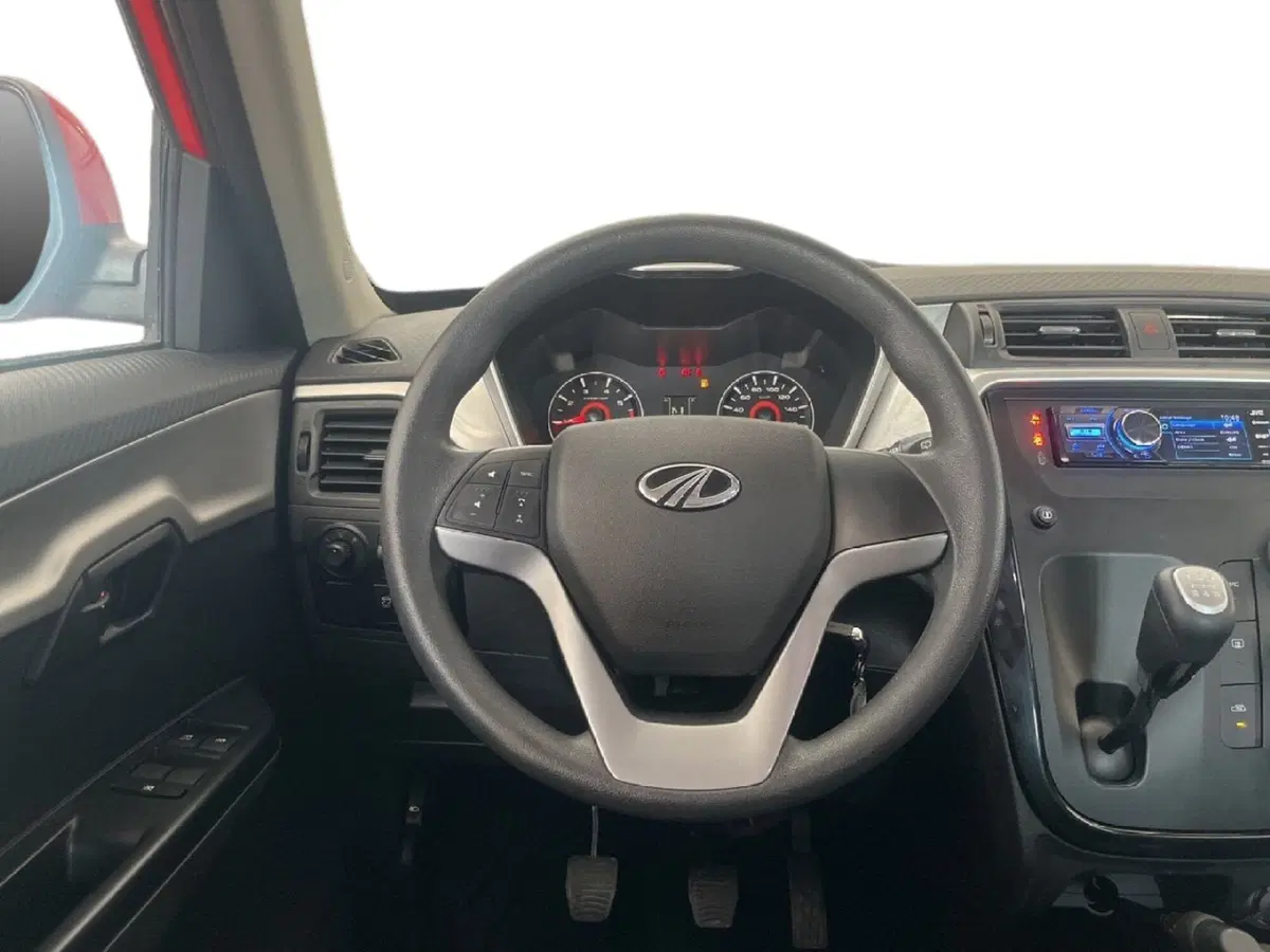 Mahindra KUV100 usata a Torino (11)