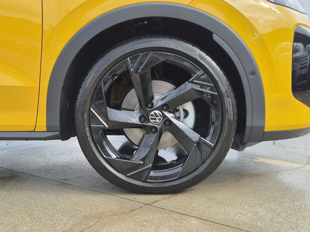 Volkswagen T-Roc usata  (13)