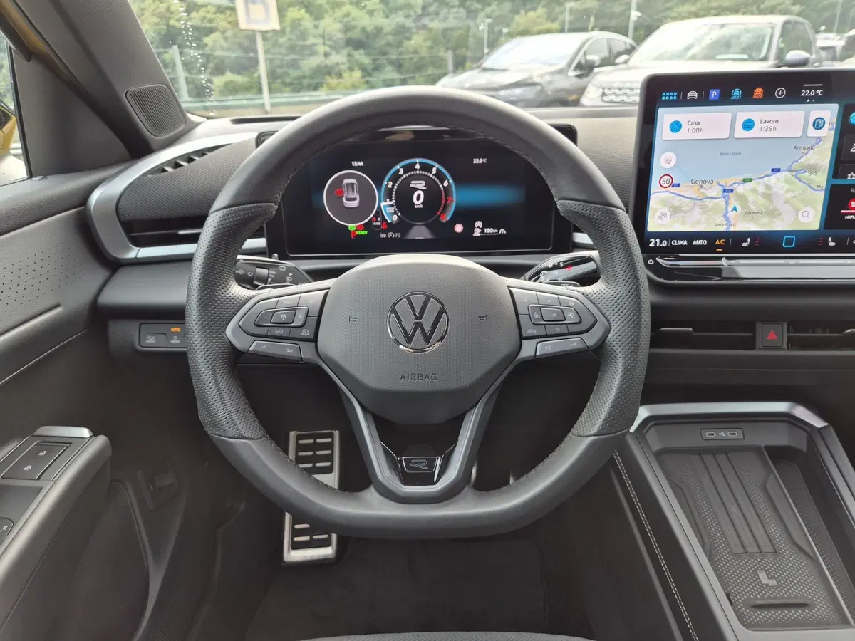 Volkswagen T-Roc usata  (19)