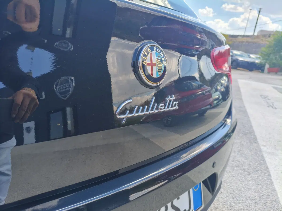 Alfa Romeo Giulietta usata a Matera (11)