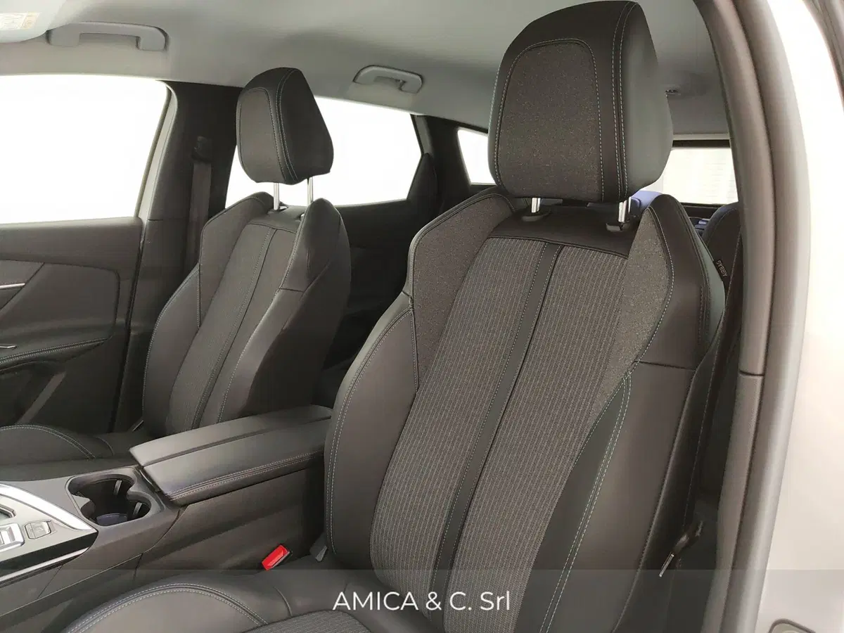 Peugeot 3008 usata a Caserta (17)