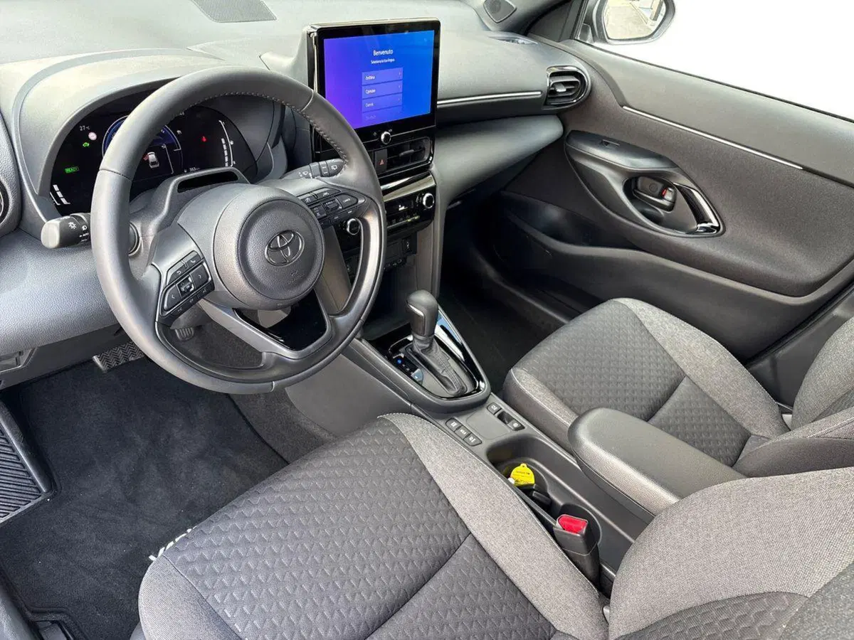 Toyota Yaris Cross nuova a Belluno (9)