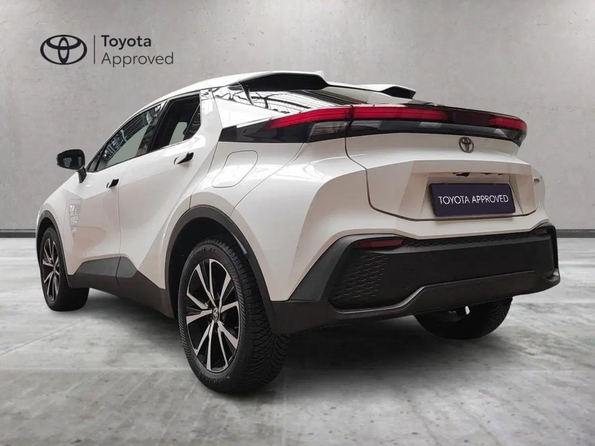 Toyota Toyota C-HR usata a Milano (5)