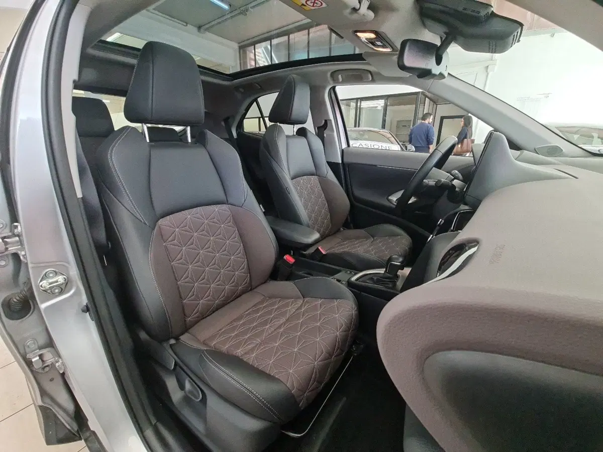 Toyota Yaris Cross usata a Modena (12)