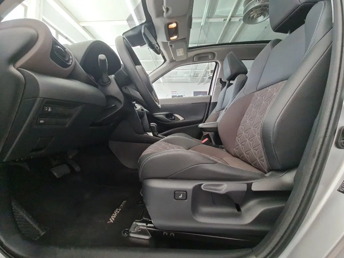 Toyota Yaris Cross usata a Modena (8)