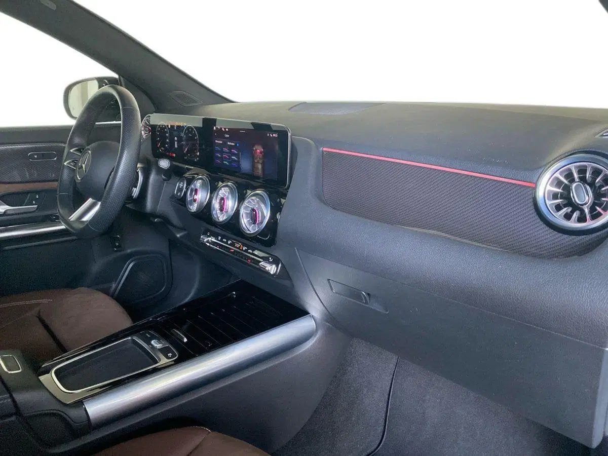 Mercedes-Benz GLA SUV usata a Bergamo (10)