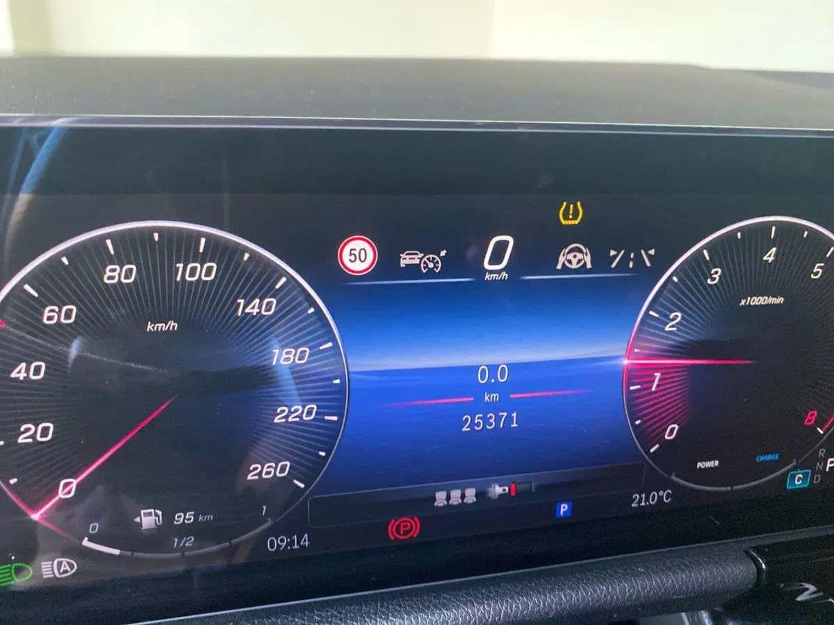 Mercedes-Benz GLA SUV usata a Bergamo (15)
