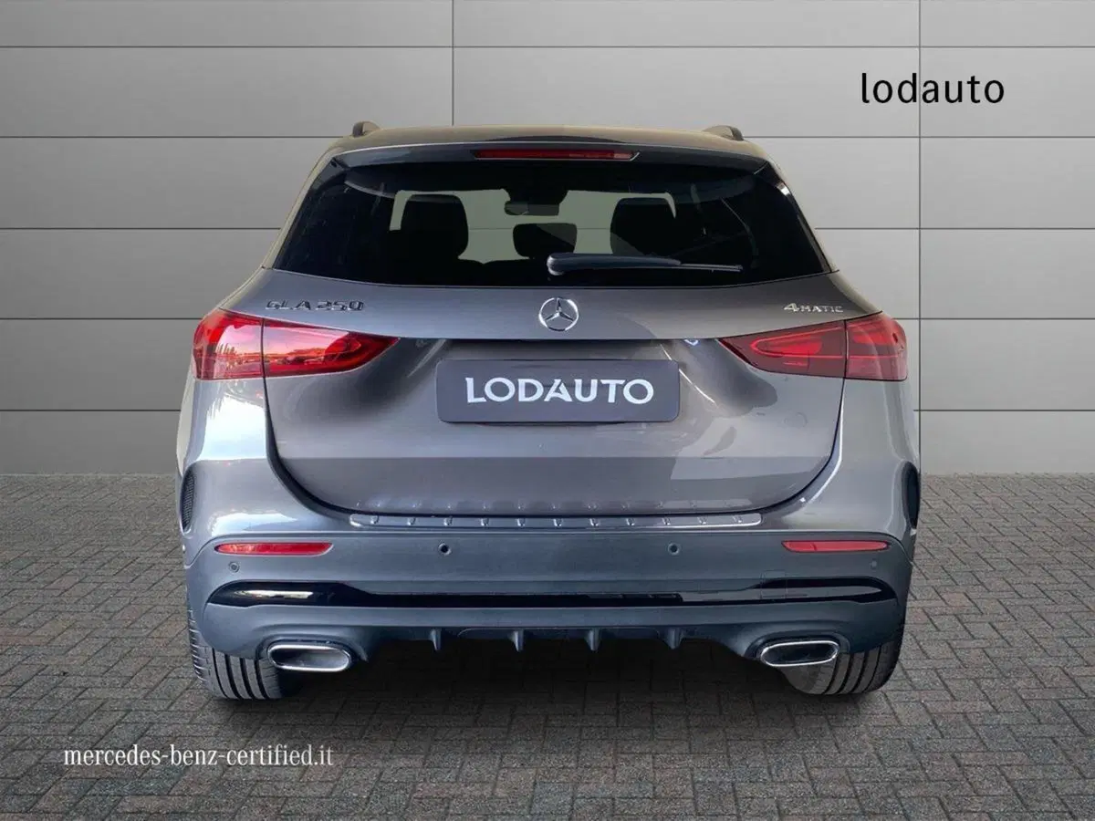 Mercedes-Benz GLA SUV usata a Bergamo (4)