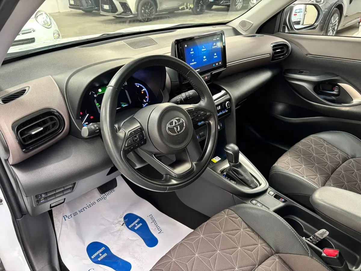 Toyota Yaris Cross usata a Modena (11)