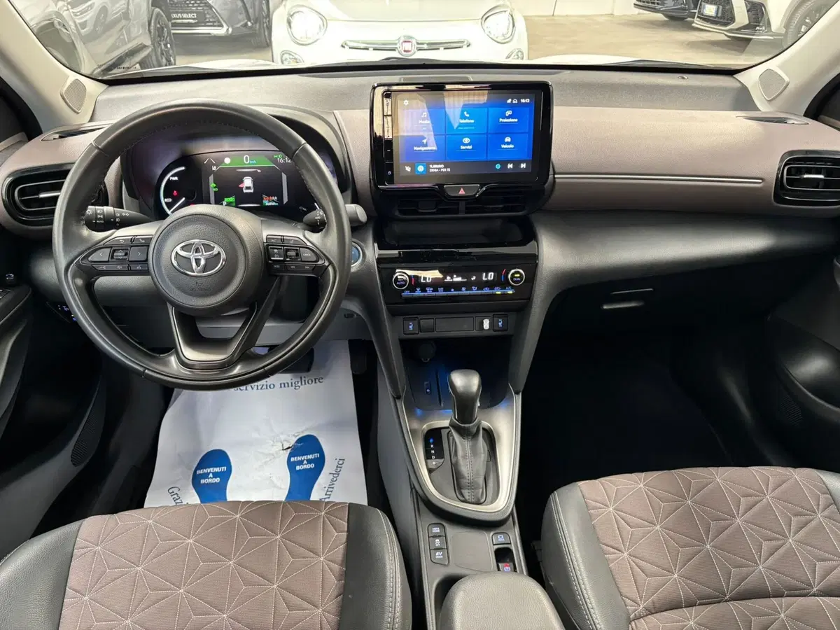 Toyota Yaris Cross usata a Modena (12)