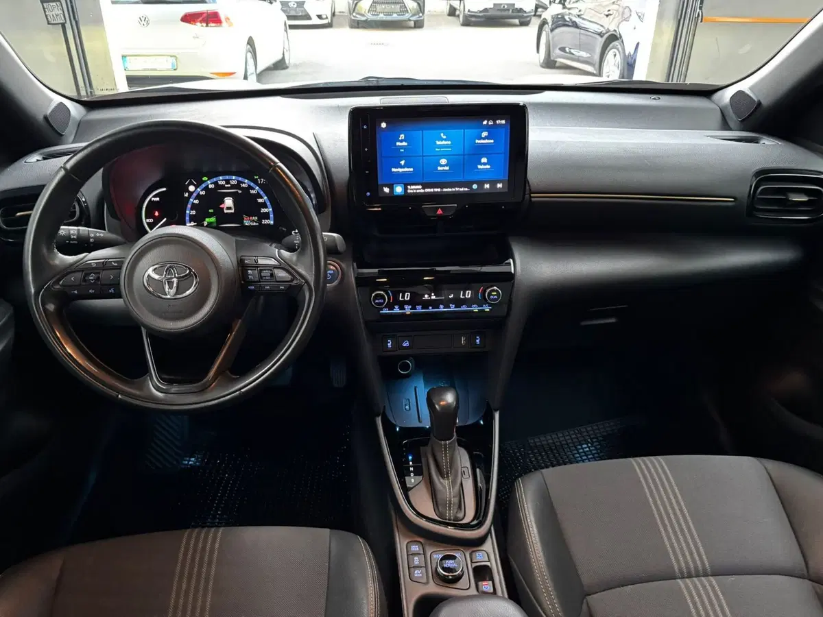 Toyota Yaris Cross usata a Modena (12)