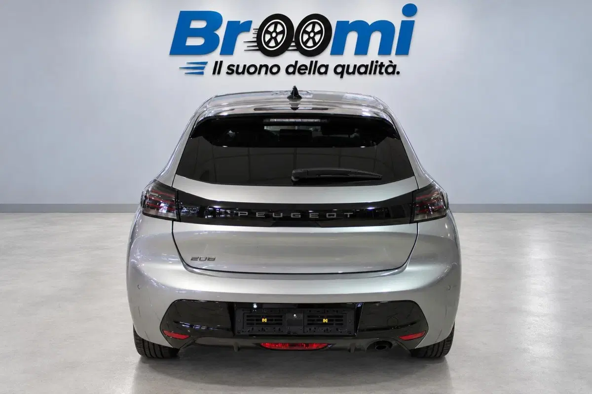 Peugeot 208 nuova a Cremona (2)