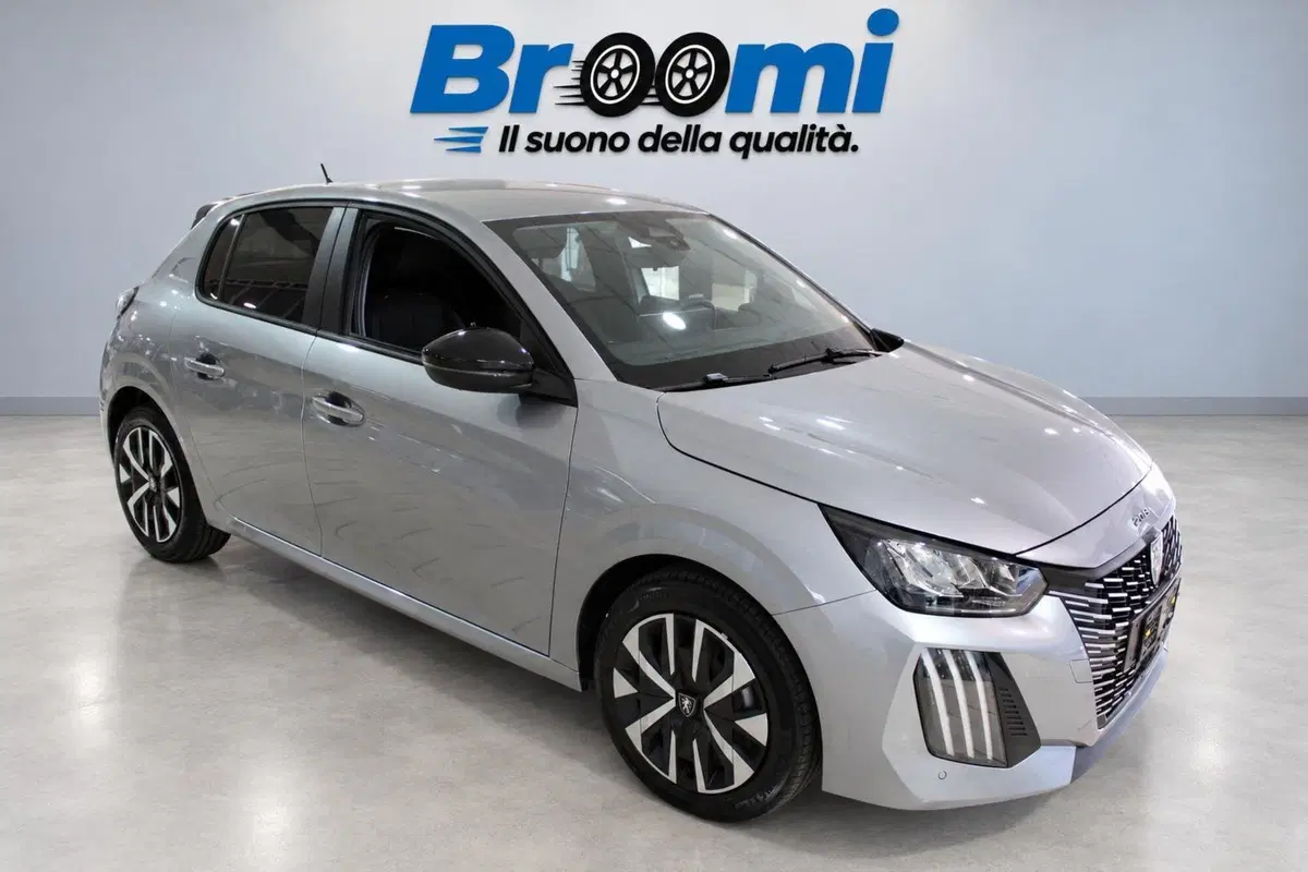 Peugeot 208 nuova a Cremona (4)