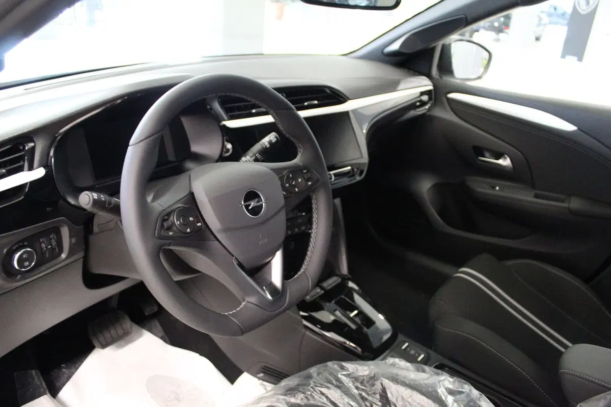 Opel Corsa nuova a Cremona (7)