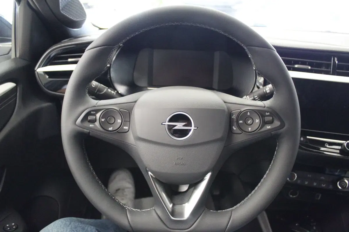 Opel Corsa nuova a Cremona (8)