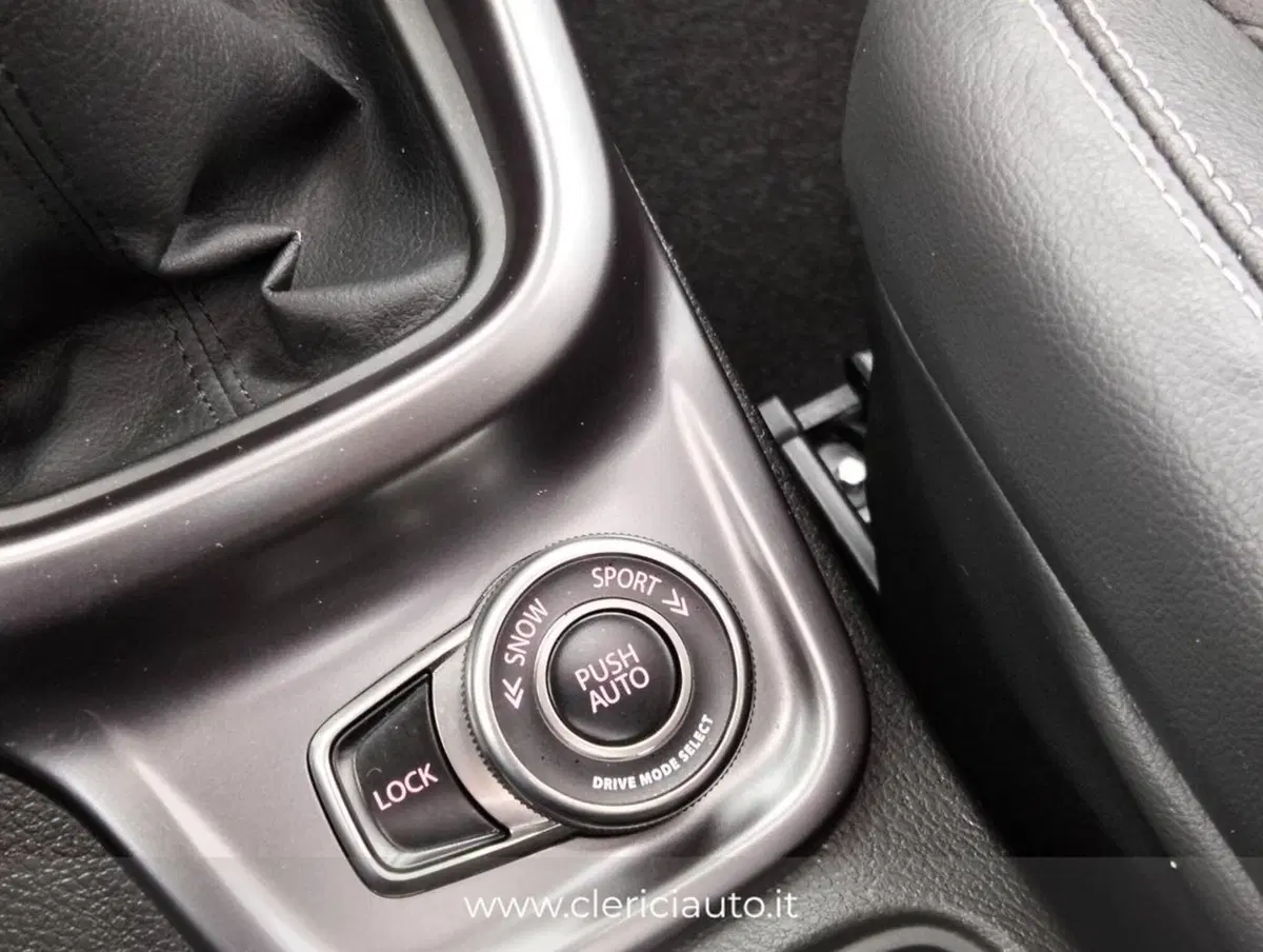 Suzuki Vitara usata a Como (18)