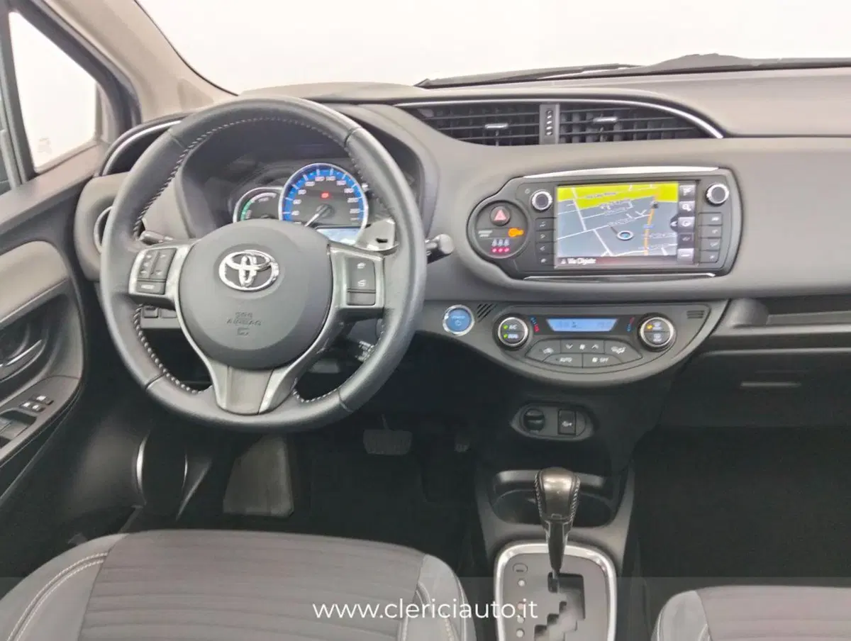 Toyota Yaris usata a Como (10)