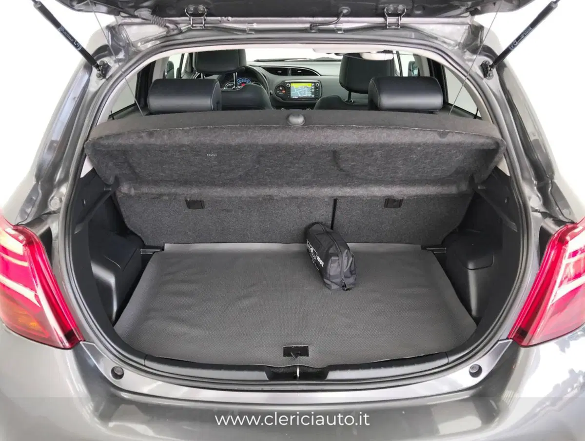 Toyota Yaris usata a Como (19)