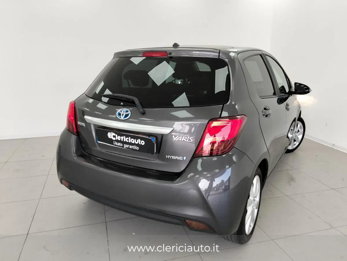 Toyota Yaris usata a Como (2)