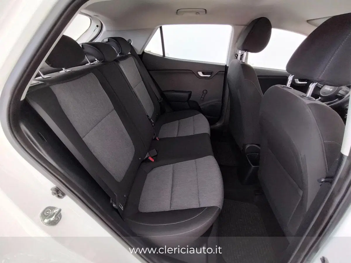 Kia Stonic usata a Como (5)