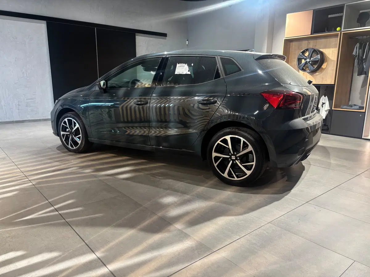 SEAT Ibiza nuova a Ferrara (7)