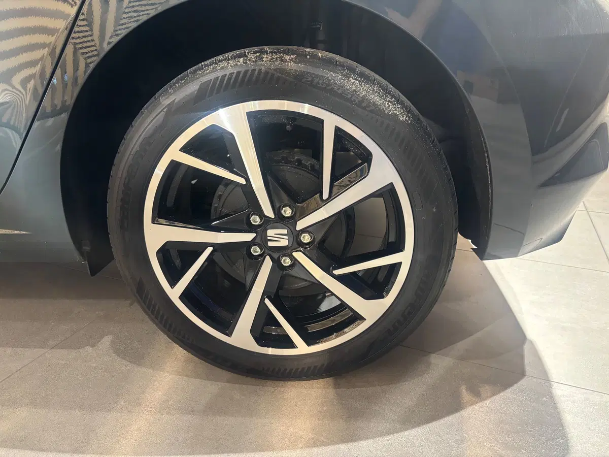 SEAT Ibiza nuova a Ferrara (8)
