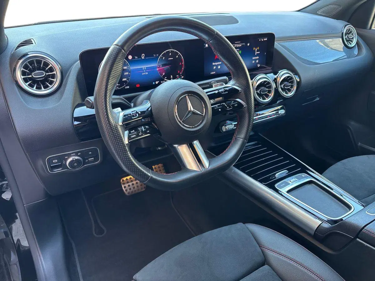 Mercedes-Benz GLA SUV usata a Pescara (8)