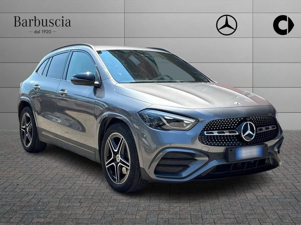 Mercedes-Benz GLA SUV usata a Pescara (2)