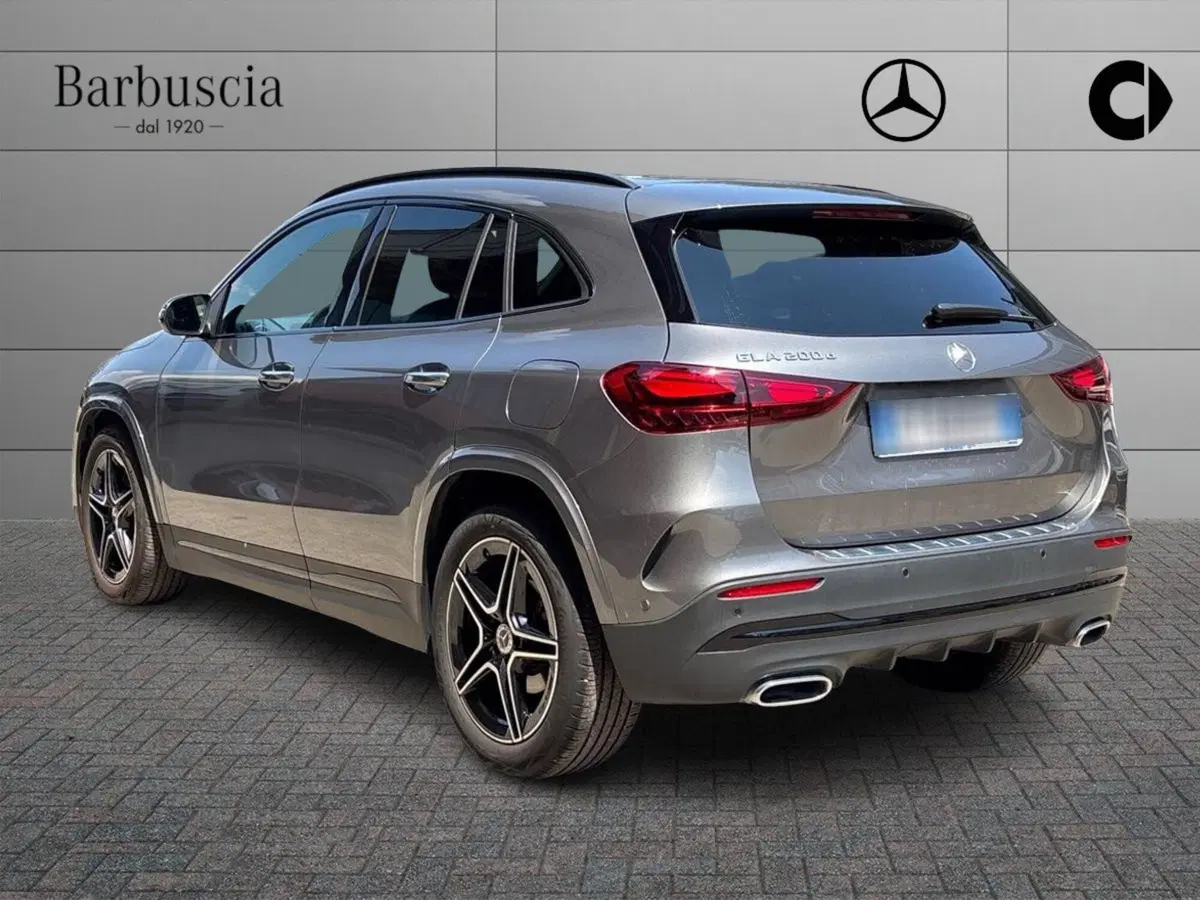 Mercedes-Benz GLA SUV usata a Pescara (4)