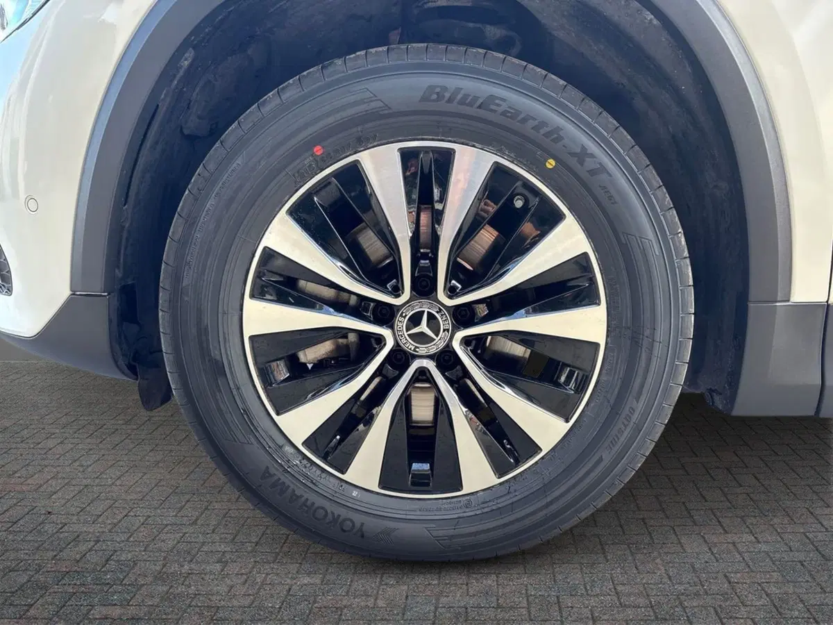 Mercedes-Benz GLA SUV usata a Pescara (6)