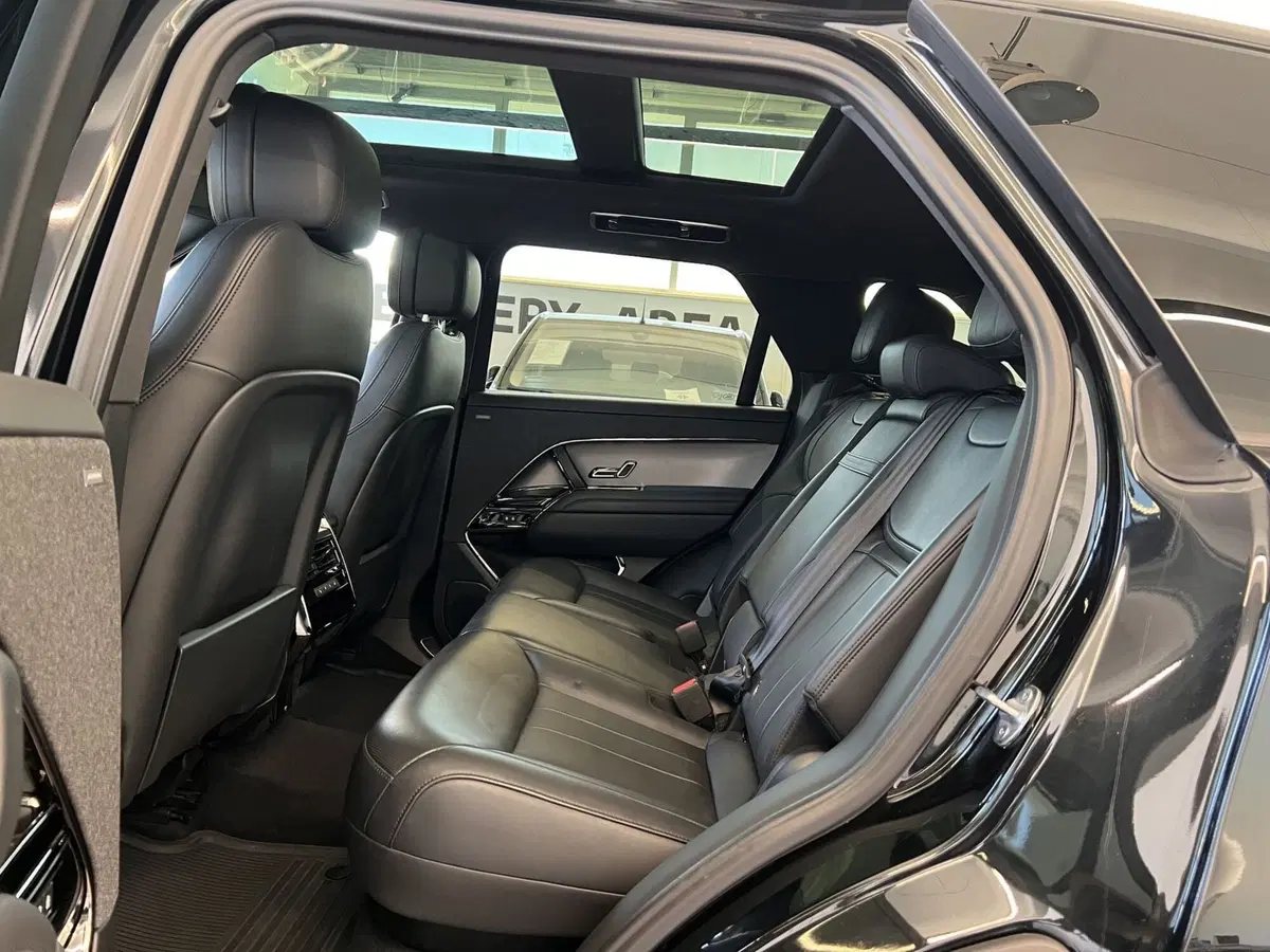 Land Rover Range Rover Sport usata a Bari (20)