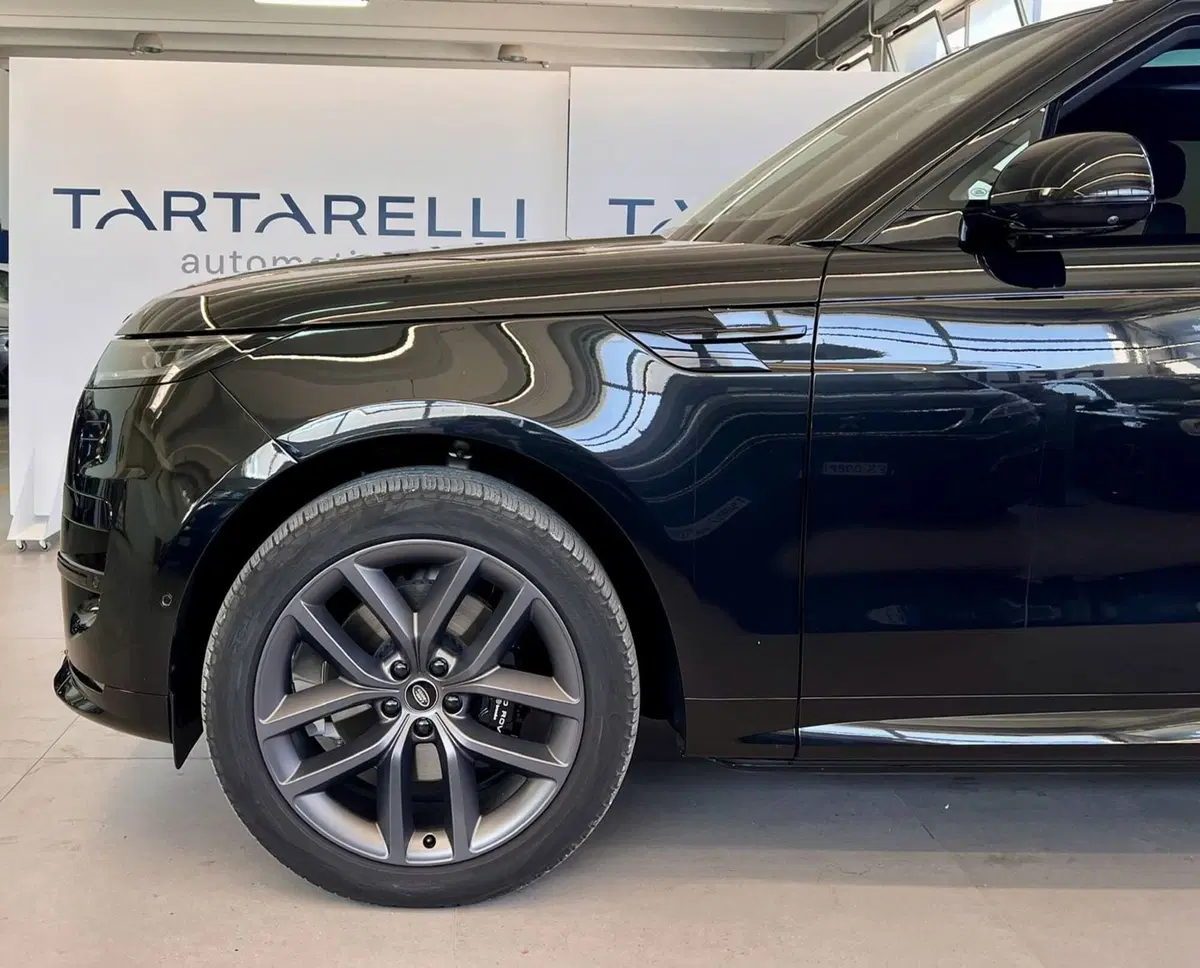 Land Rover Range Rover Sport usata a Bari (5)