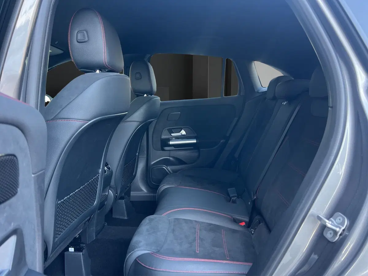 Mercedes-Benz GLA SUV usata a Cosenza (13)