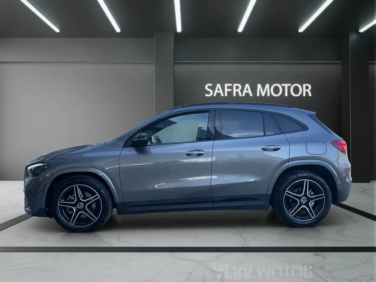 Mercedes-Benz GLA SUV usata a Cosenza (3)