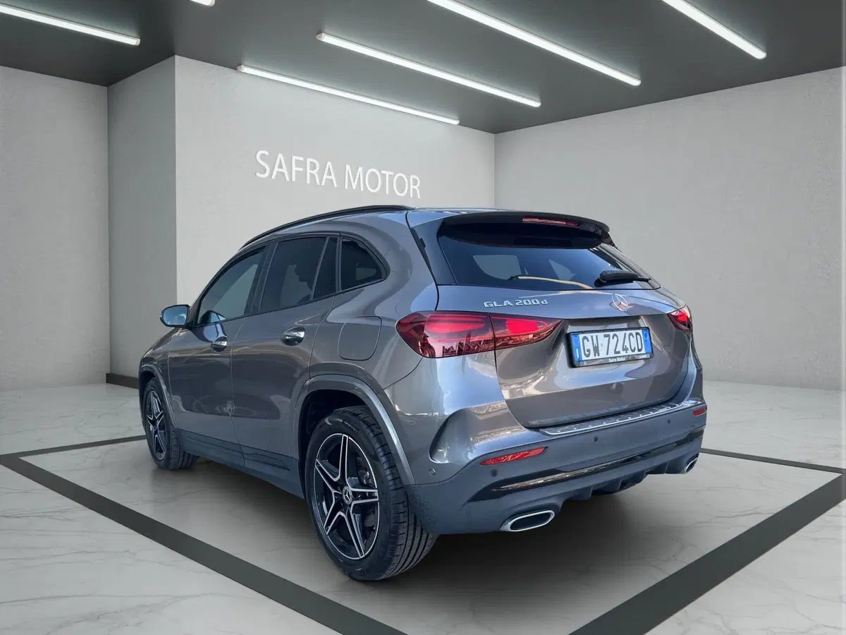 Mercedes-Benz GLA SUV usata a Cosenza (4)