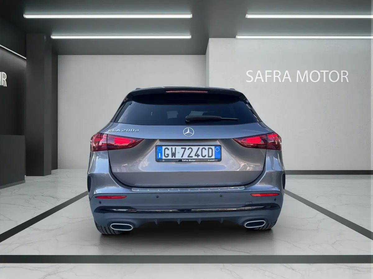 Mercedes-Benz GLA SUV usata a Cosenza (5)