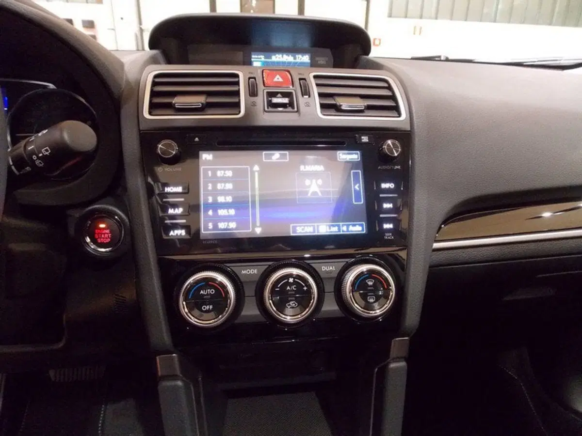 Subaru Forester usata a Como (9)