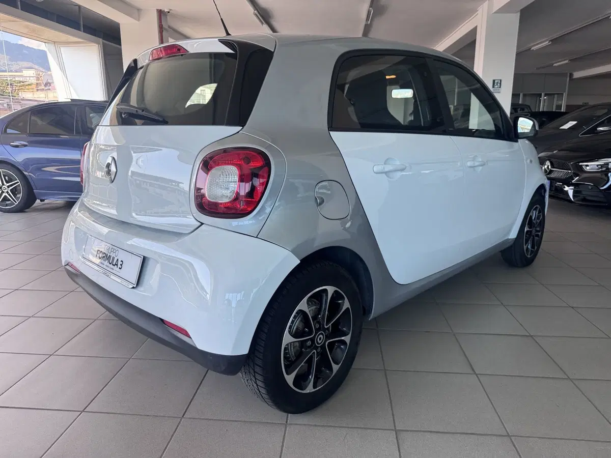 smart forfour usata a Messina (3)