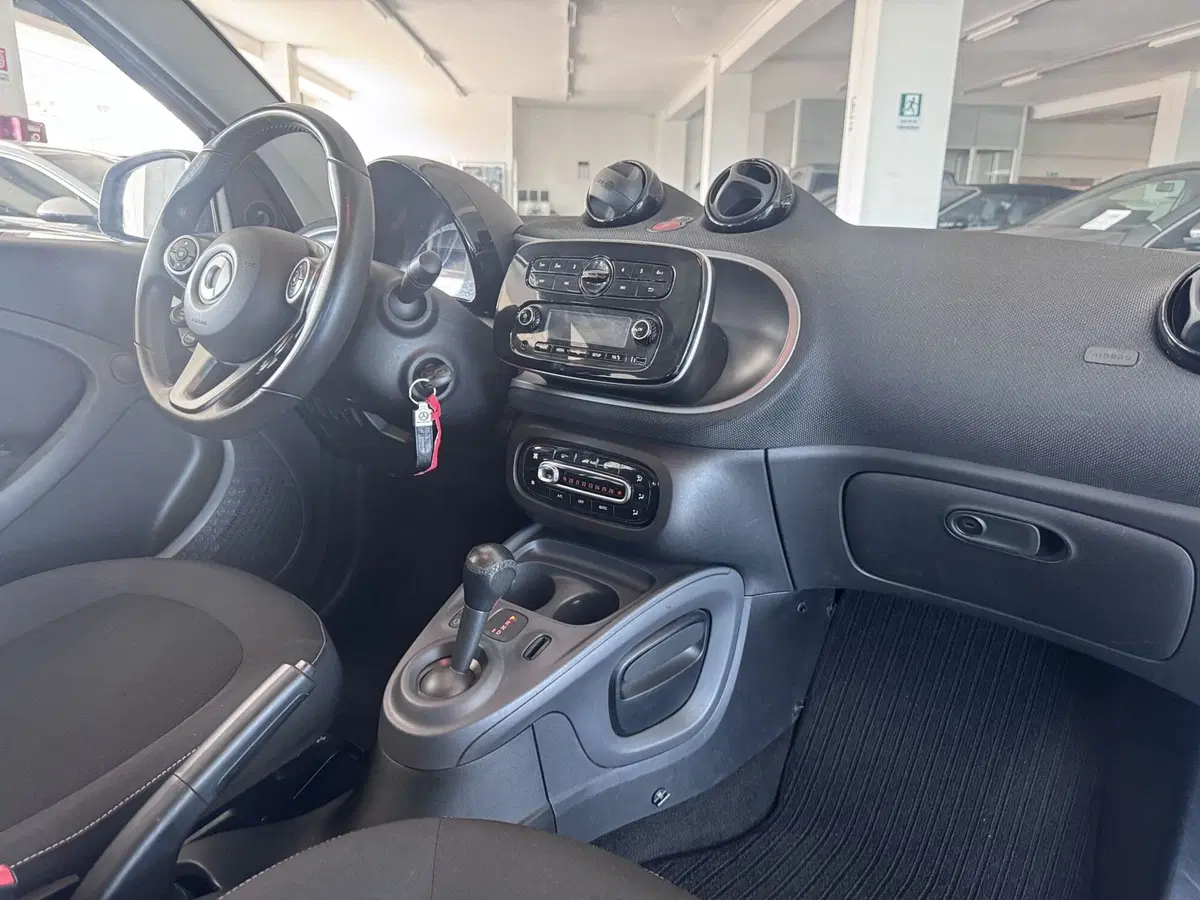 smart forfour usata a Messina (9)